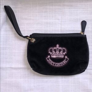 juicy couture wristlet